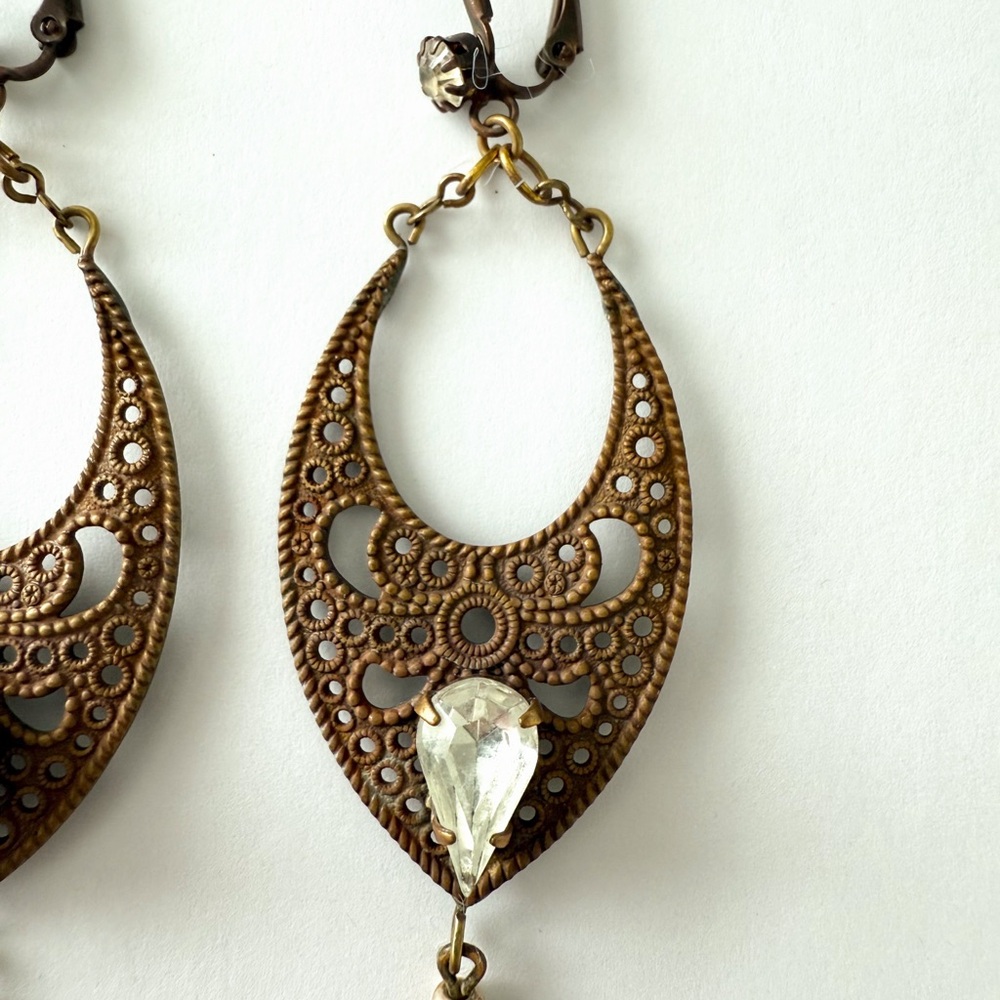 Large Vintage Czech Clear Glass Teardrop & Brass Filigree Dangle Drop Earrings - Picture 2 of 7